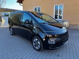 Hyundai Staria 2.2 Prime 4WD 1 Hand Alu Autom Nav - Hyundai mit Diesel-Antrieb: Automatik
