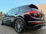 Porsche Cayenne 3.0* FACELIFT*PANO*21*BOSE... - gebrauchte Porsche Cayenne mit Facelift
