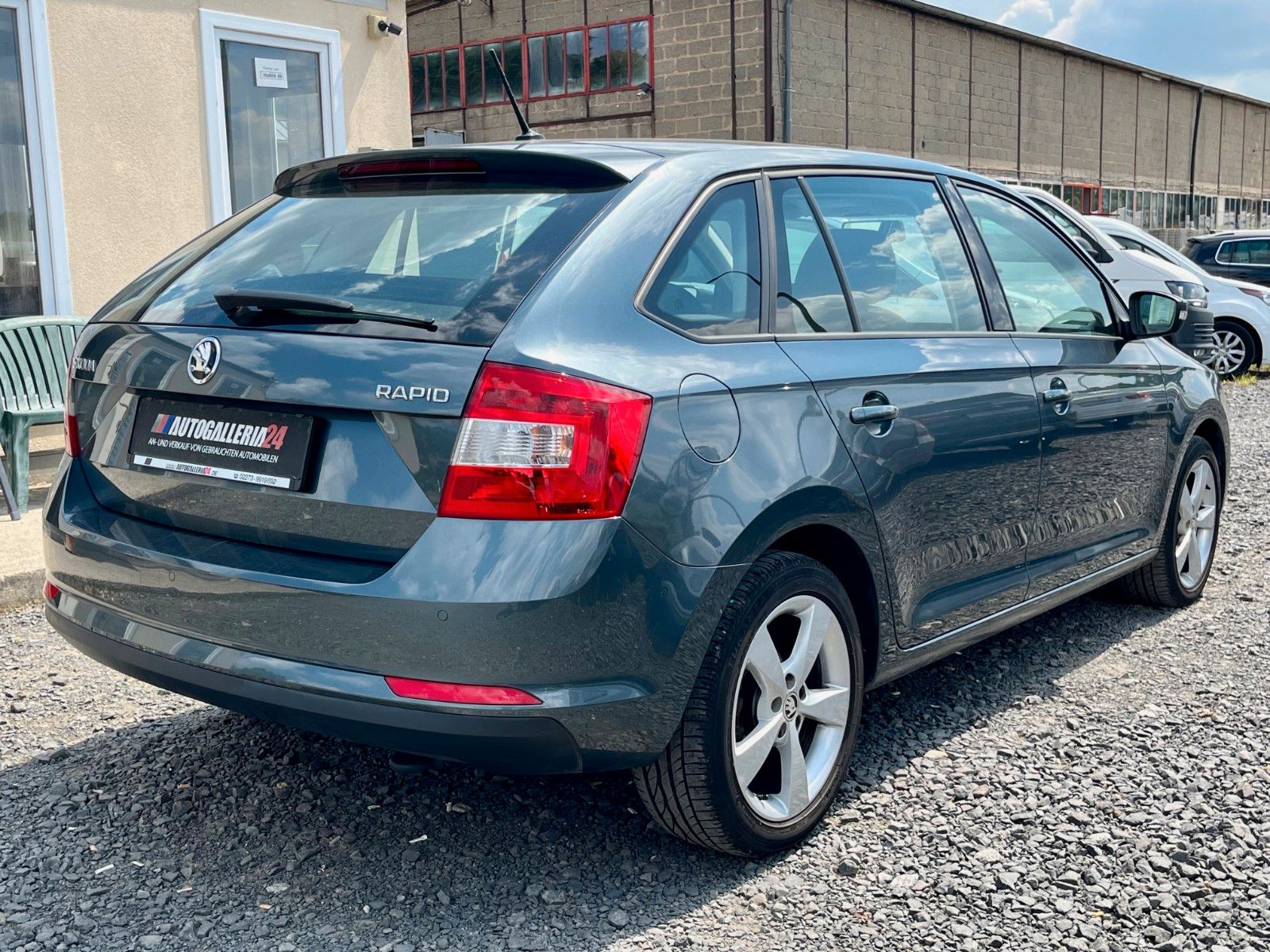 Fahrzeugabbildung SKODA Rapid 1.2 Spaceback Cool Edition Klima PDC 2.HD