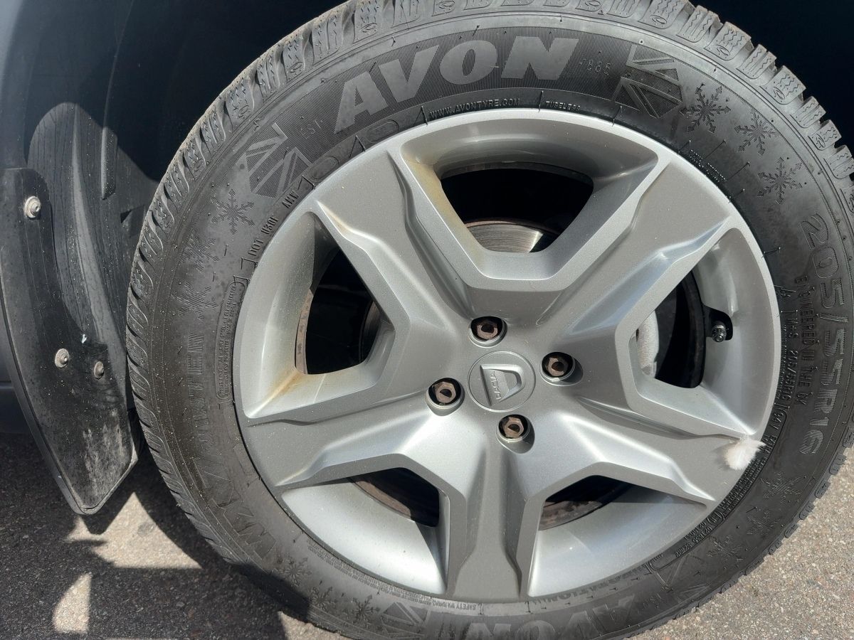 Fahrzeugabbildung Dacia Sandero Stepway Essential TCe 90