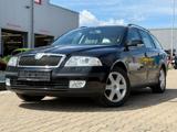 Skoda Octavia Elegance/Xenon/Klima/SHZ/Plus-Paket