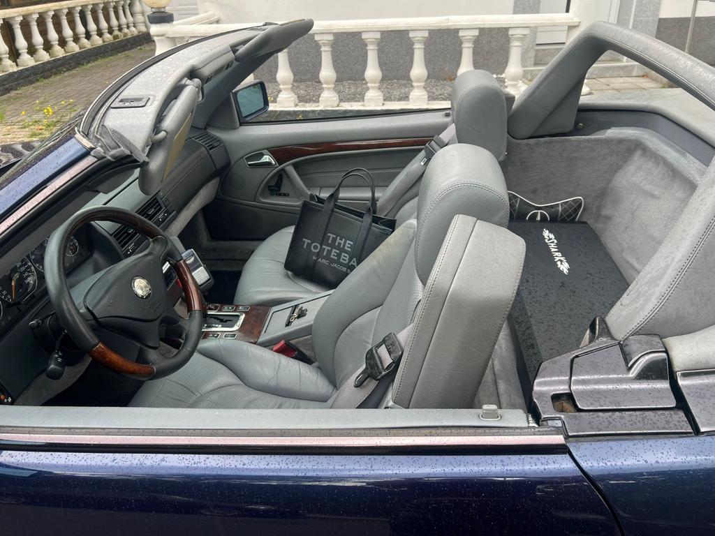 Mercedes-Benz SL 320