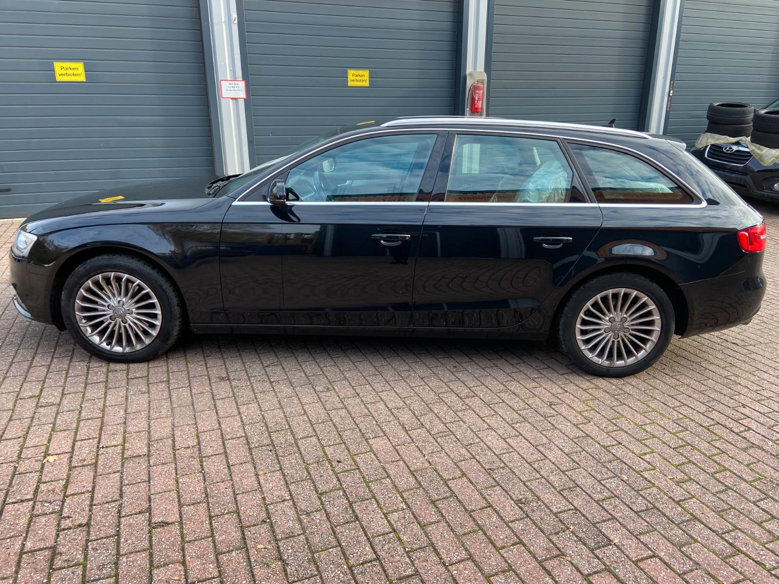 Audi A4 2015 — photo 11