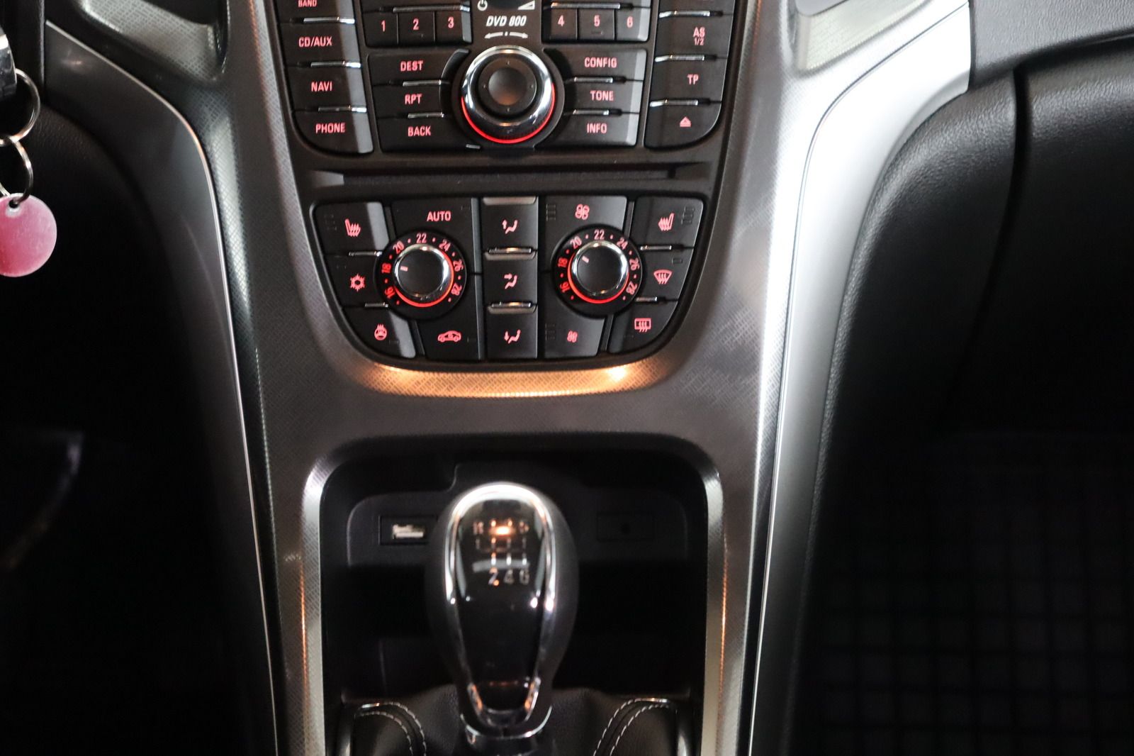 Fahrzeugabbildung Opel Astra J 1.6 Turbo Innovation * 1. Hd. * wenig Km