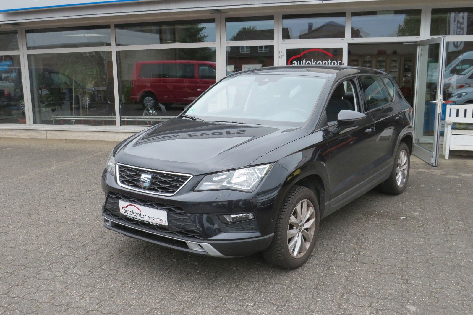 Fahrzeugabbildung SEAT Ateca Style CLIMATRONIC SITZH. PDC ACC GJ-REIFEN