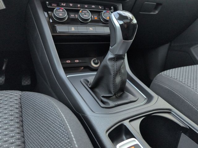 Touran 1.5 TSI Comfortline LED+NAVI+PANO+ACC+SHZ