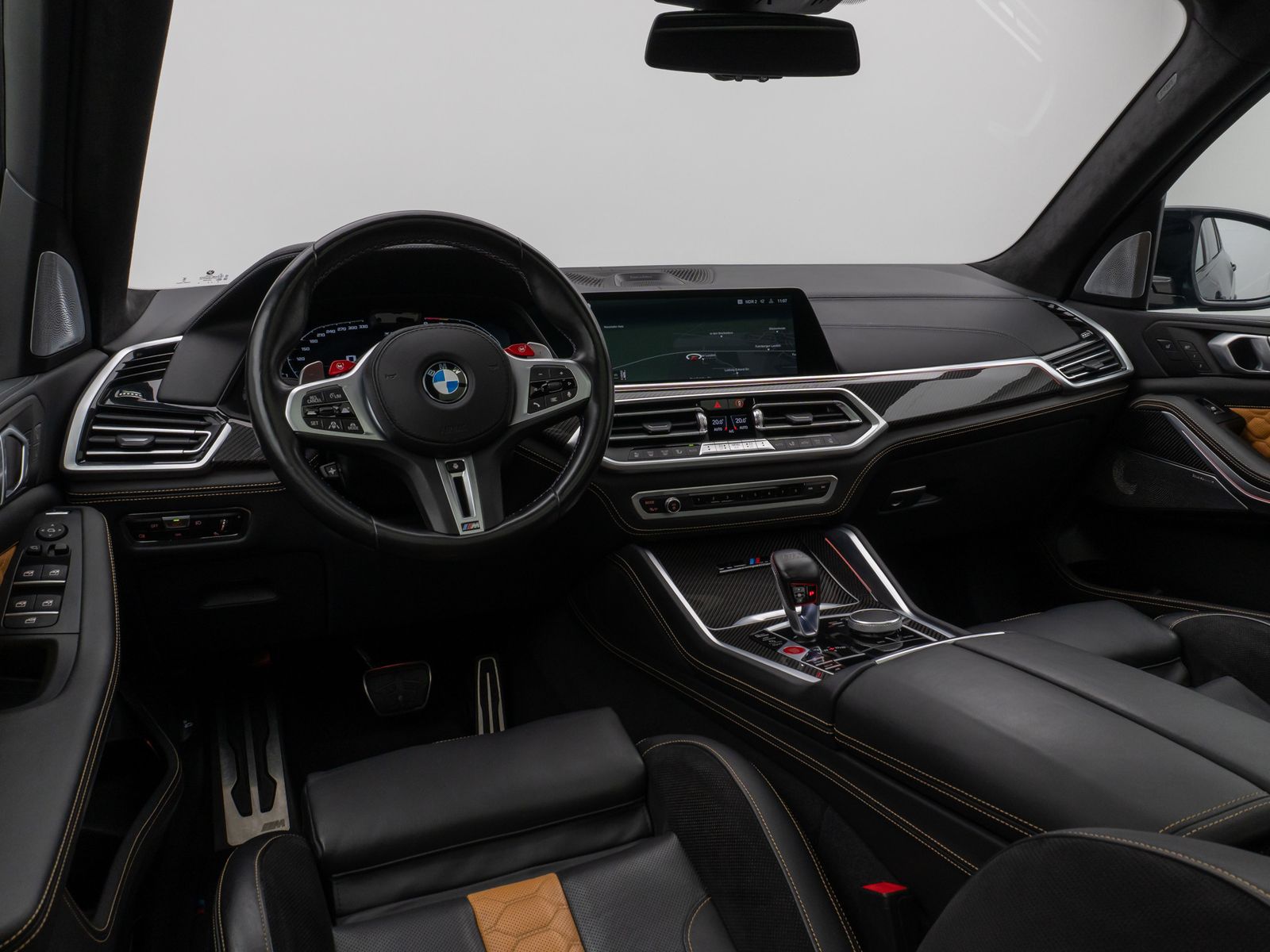 Fahrzeugabbildung BMW X5 M Competition Panoram 360°HUD B&W SoftCl VOLL