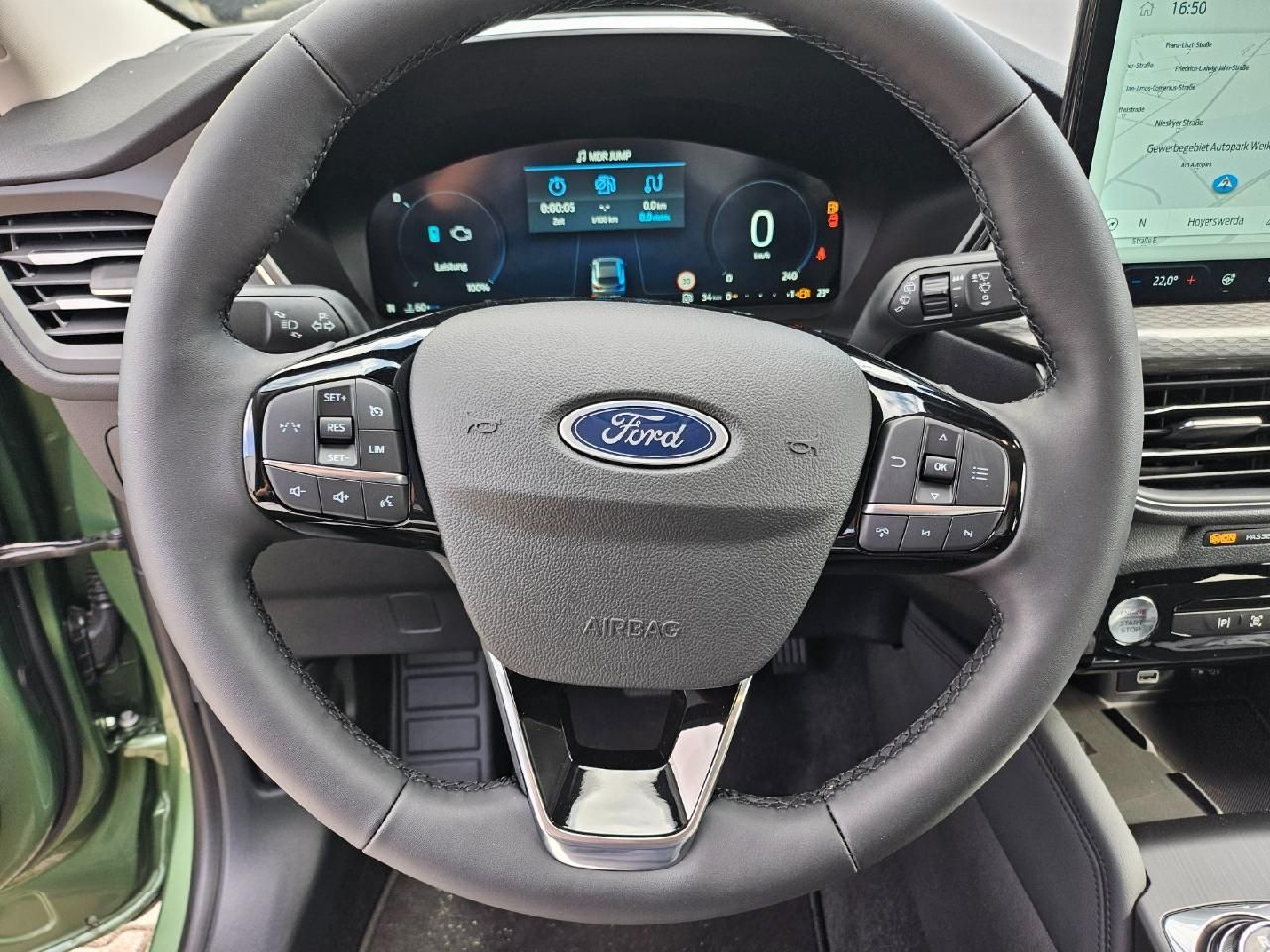 Fahrzeugabbildung Ford Kuga Hybrid Titanium
