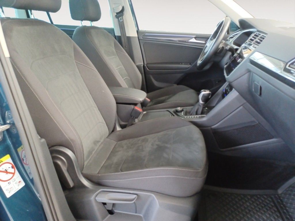 Fahrzeugabbildung Volkswagen Tiguan 2.0 TDI 4MOTION DSG Elegance Sthzg, AHZV