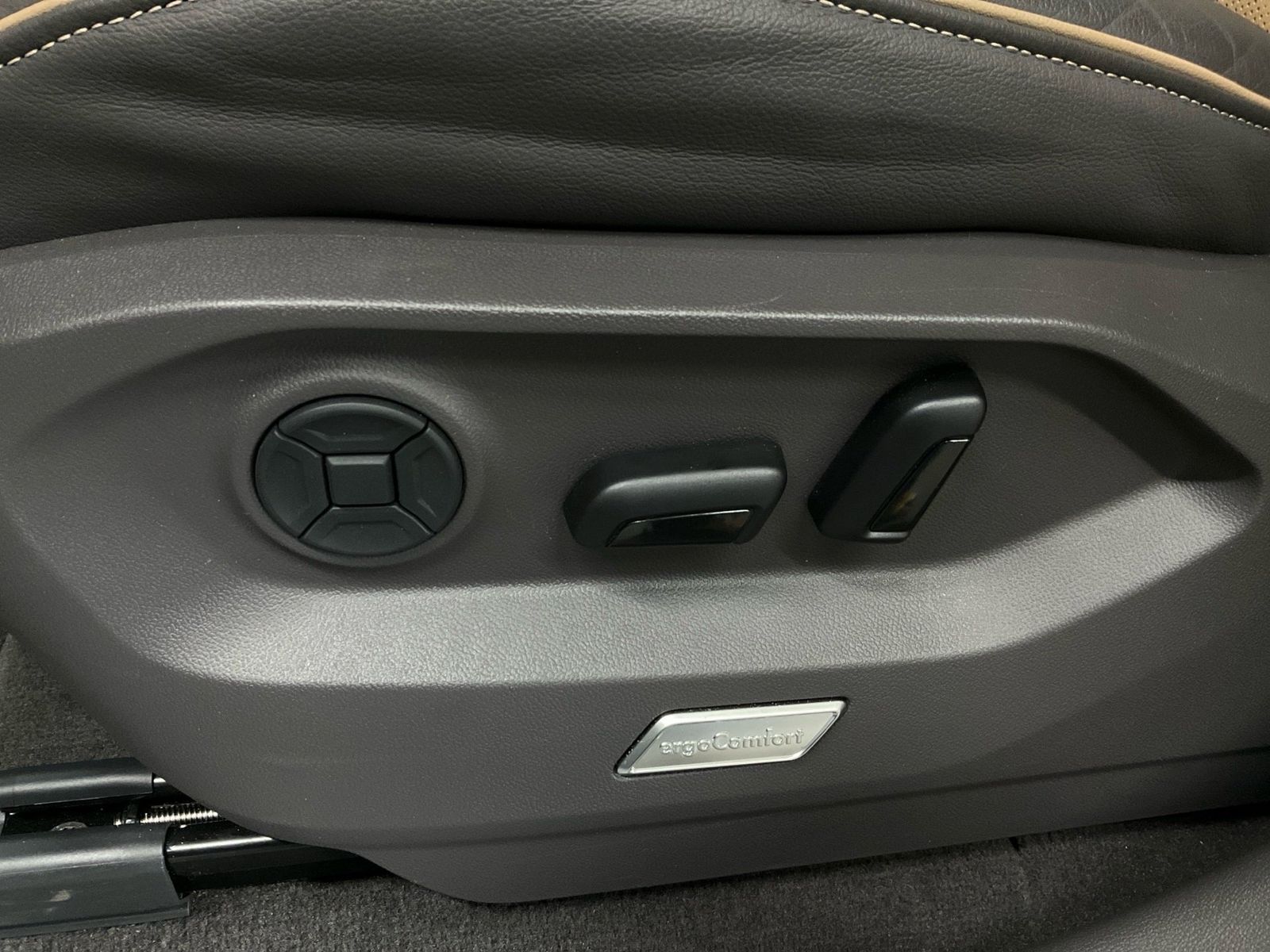 Volkswagen Touareg - Bild 20