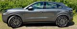 Porsche Cayenne Coupé 2025, 22 Zoll, Beifahrerdisplay