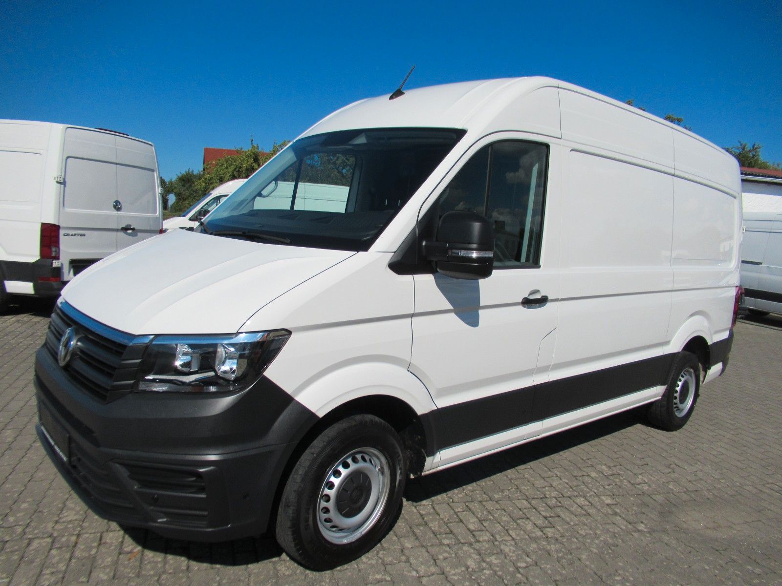 Volkswagen Crafter - 1