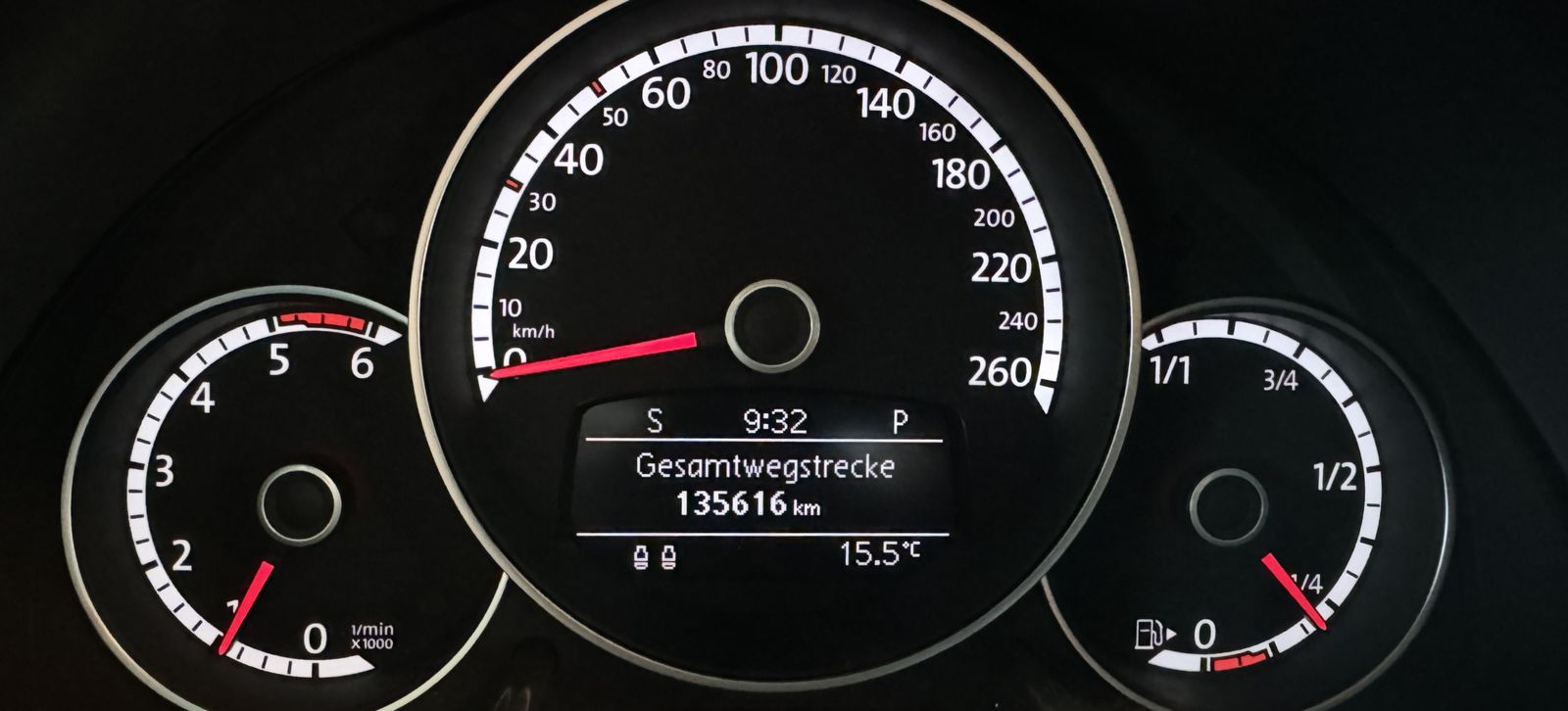 Fahrzeugabbildung Volkswagen Beetle 2.0 TDI DSG Käfer Panorama Bi-Xenon Leder