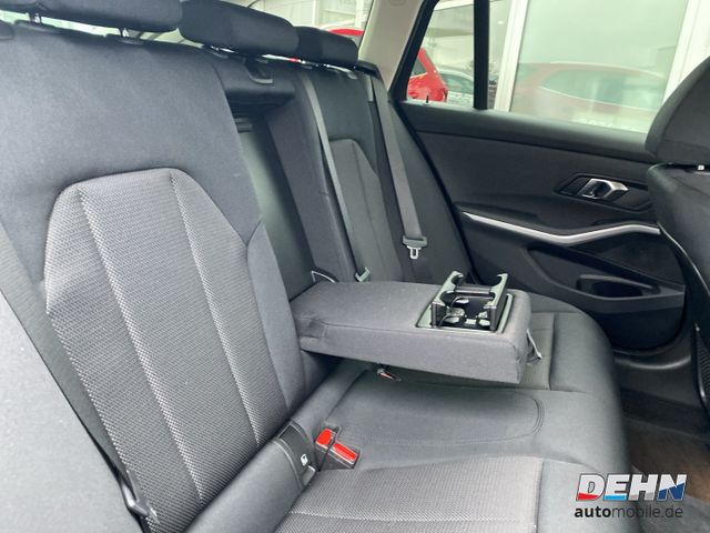 BMW 320 d Touring Curved ACC AHK Head Up Live Coc Pr