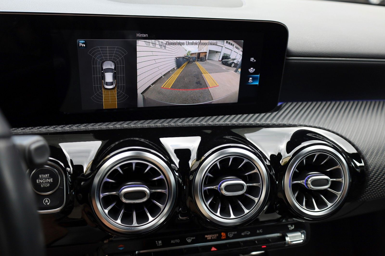 Fahrzeugabbildung Mercedes-Benz CLA 200d Coupé Navi,LED,Kamera,Park-Paket,Apple