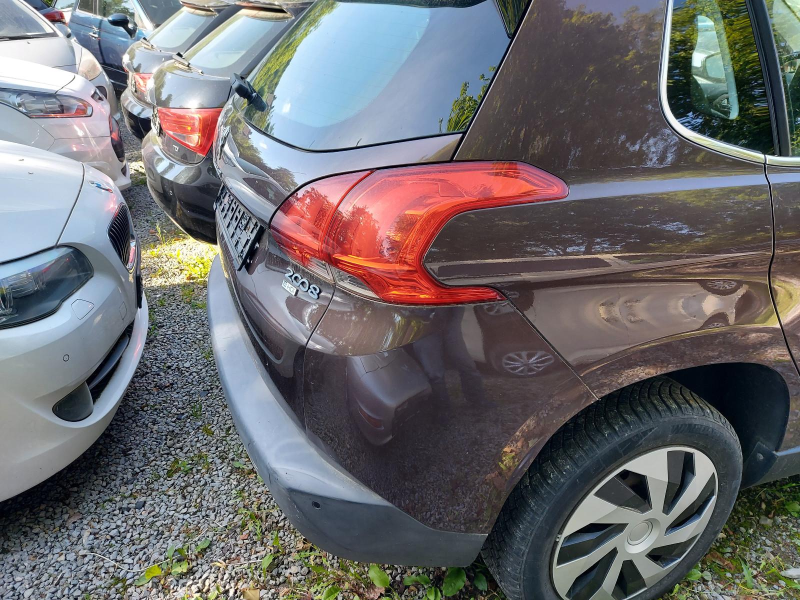 Peugeot 2008 1.6HDI Allure  Aut&Navi&SHZ