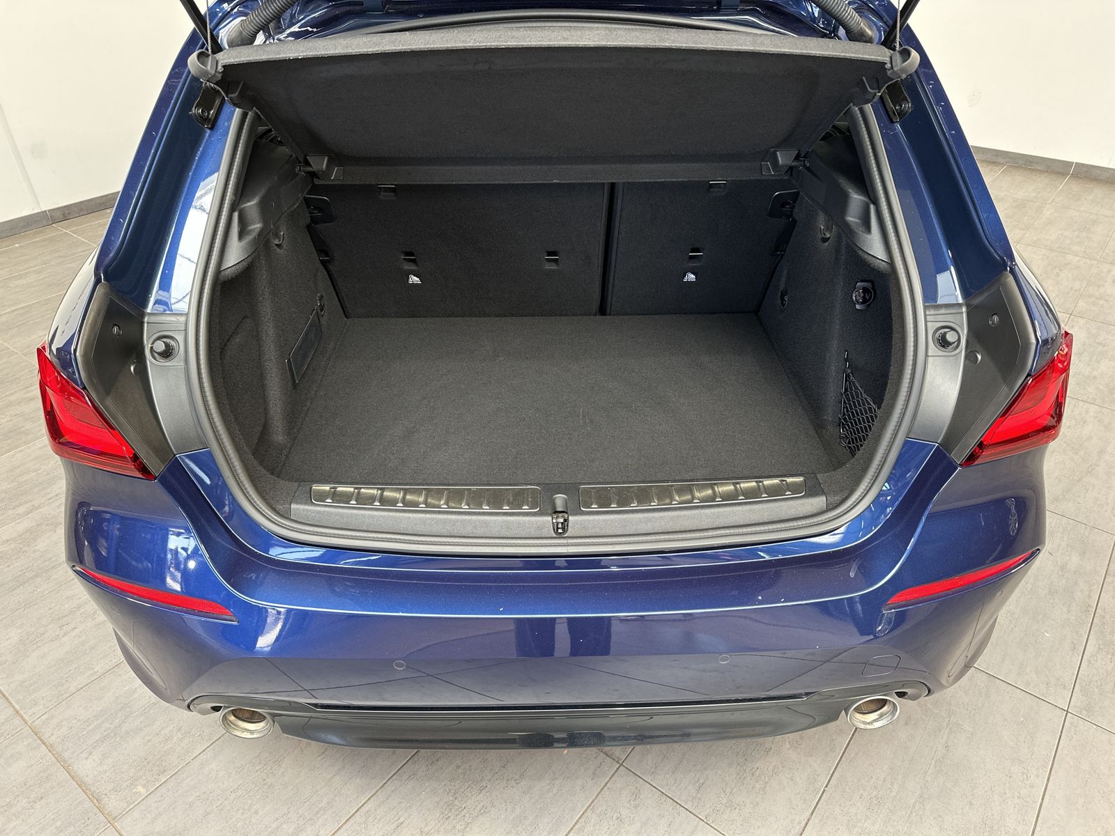 Fahrzeugabbildung BMW 120d xDrive Sport-Line NAV+LED+ACC+HEAD-UP+KAMER