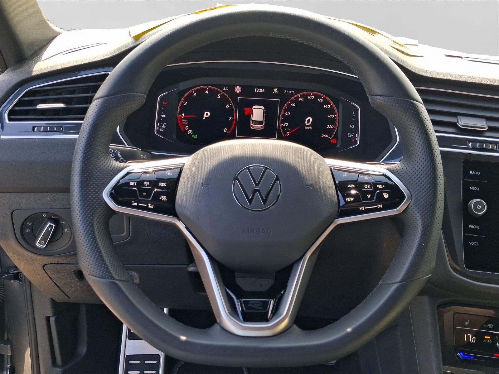 Volkswagen Tiguan Allspace 2.0 TSI 4M R-LINE 7SITZE LM20 ST