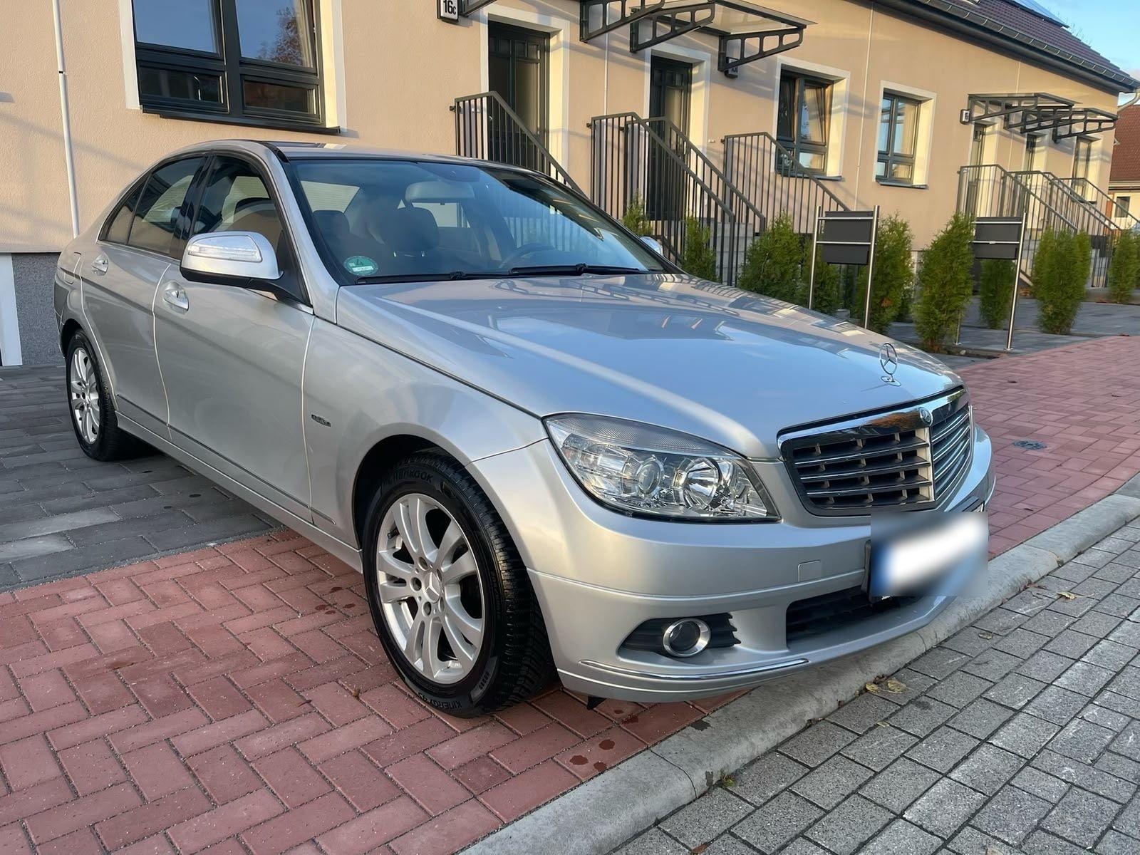 Mercedes-Benz C 180