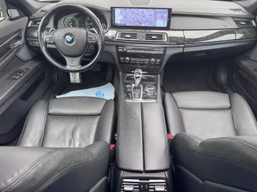BMW 730 - 2