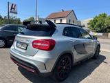 Mercedes-Benz GLA 45 AMG GLA GLA 45 AMG 4Matic Edition 1 - Mercedes GLA 45 AMG mit Schiebedach