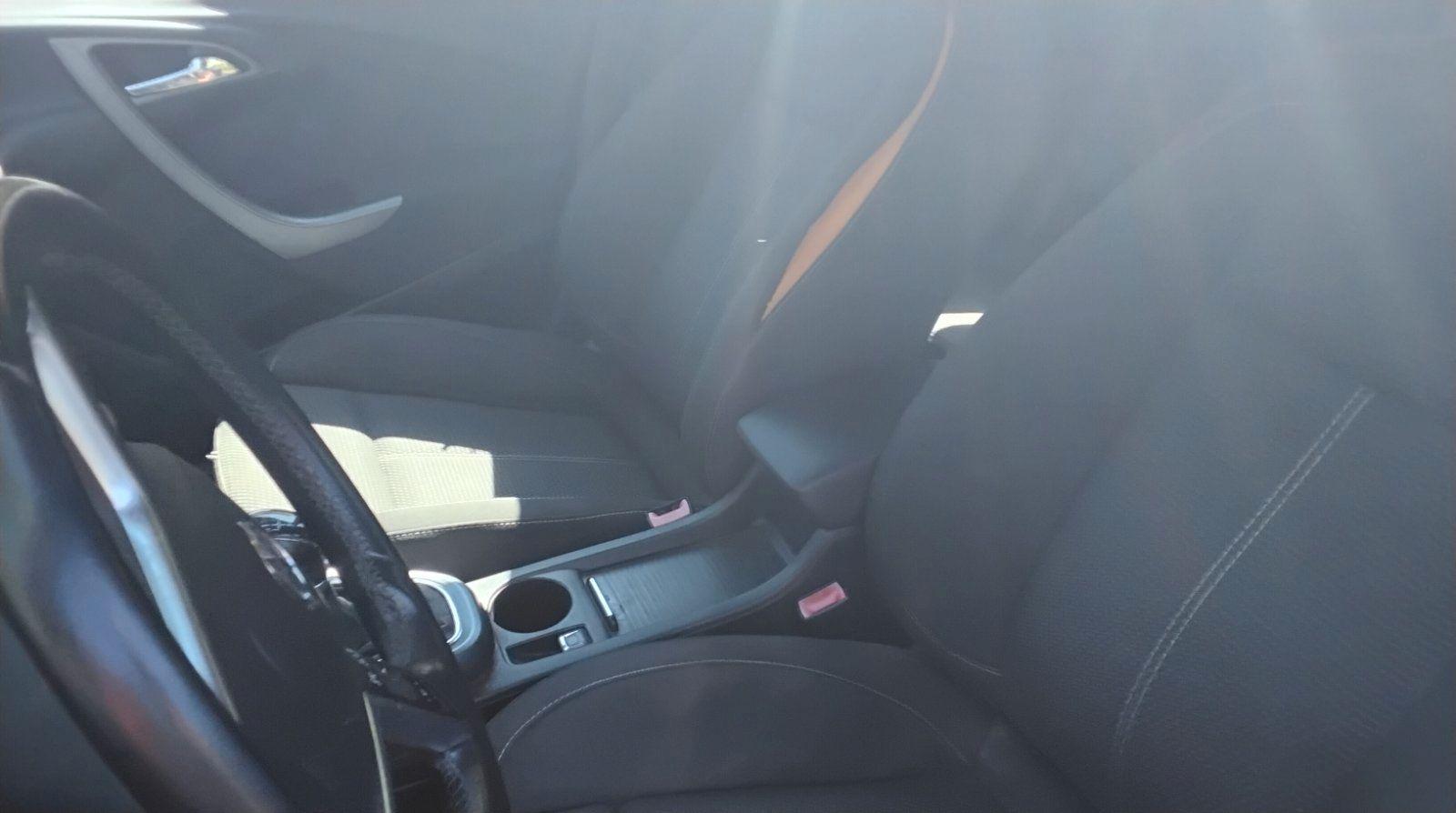 Opel Astra 2013 — photo 7