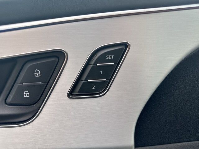 Q8 60 TFSI e quattro S line MATRIX+HUD+360°+AHK