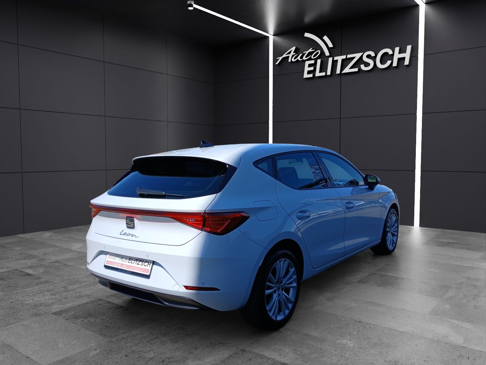 Fahrzeugabbildung SEAT Leon 1.0 TSI Style LED Climatronic GRA PDC SH LM