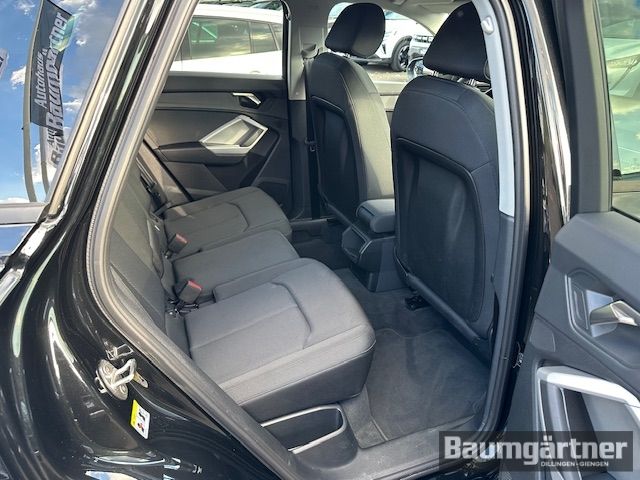 Fahrzeugabbildung Audi Q3 35 TFSI Advanced 1.5 S-Tronic PDC/LED/Sitzh.
