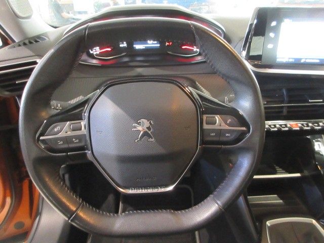 Fahrzeugabbildung Peugeot 2008 Active Pack 1.2T LED/NAVI/PDC/R´CAM/TEMPO