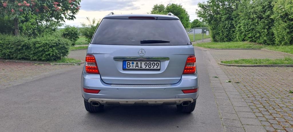 Mercedes-Benz ML 300