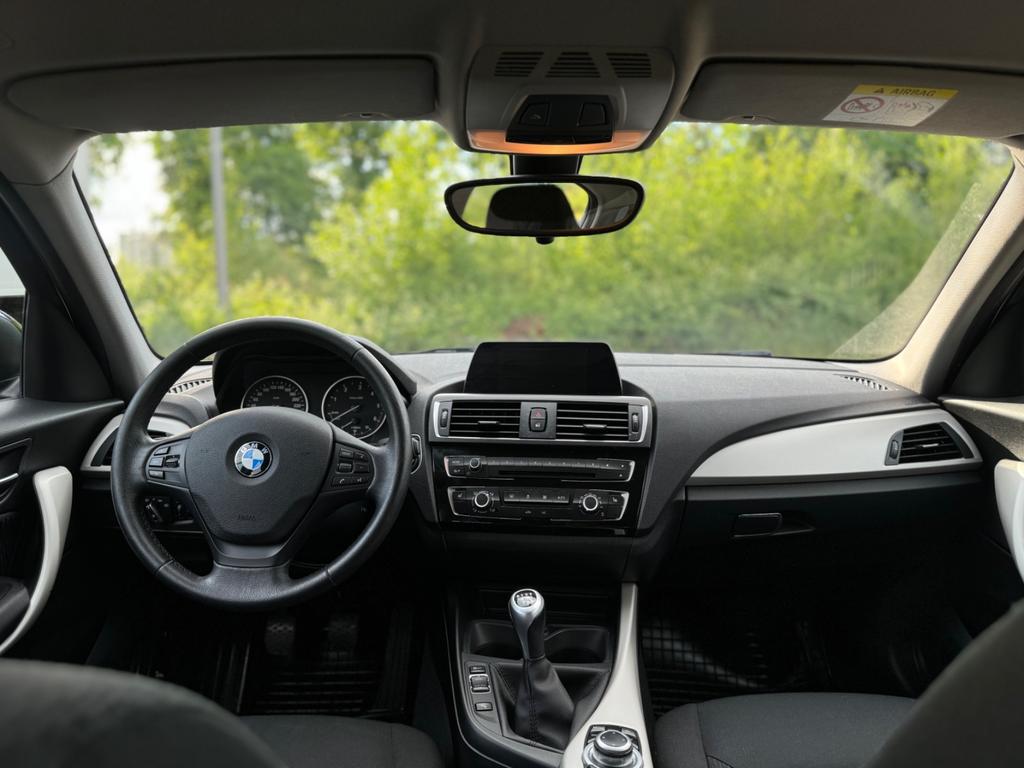 BMW 118