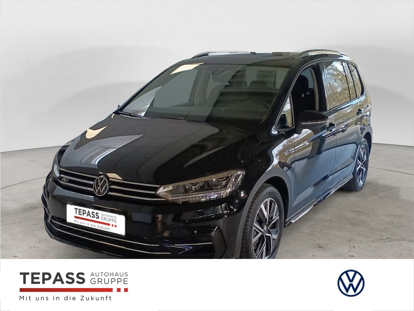 Volkswagen Touran 1,5 l TSI R-Line 7 Sitze VIRTUAL PANO