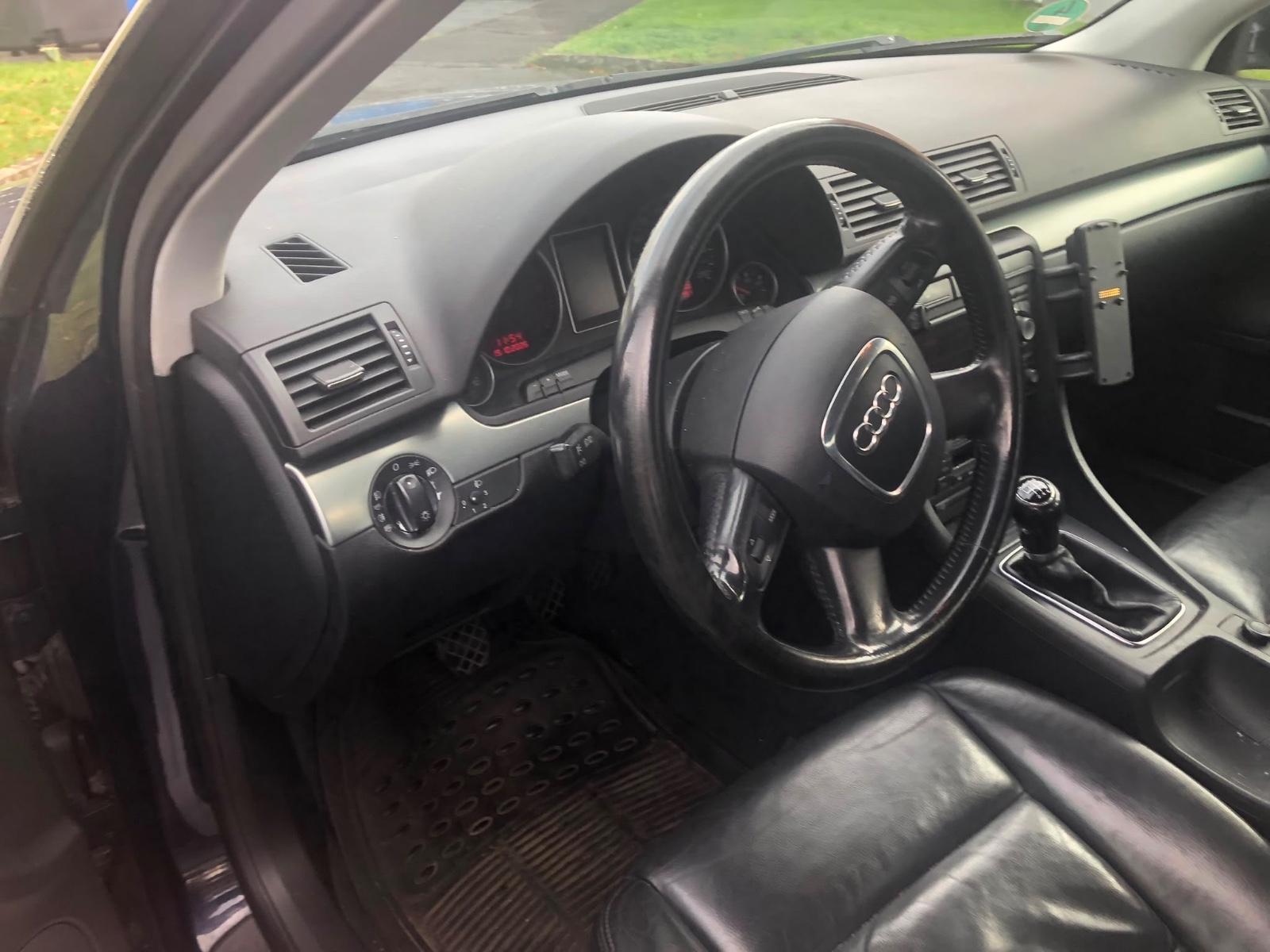 Audi A4 2005 — photo 8