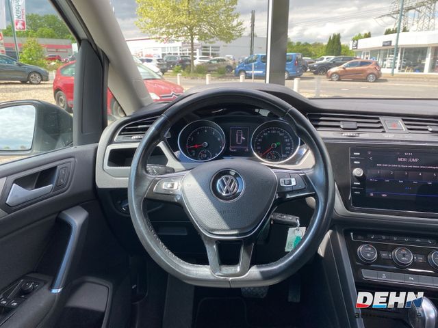 Volkswagen Touran 1.5 TSI Comfortline 7 Sitzer LEDNaviAHK