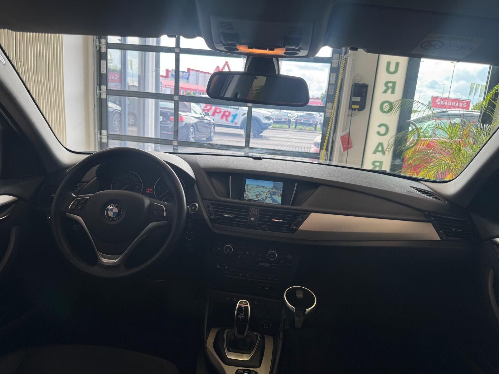 Fahrzeugabbildung BMW X1 18 d xDrive /NAVI/XENON/ALLRAD/GARANTIE