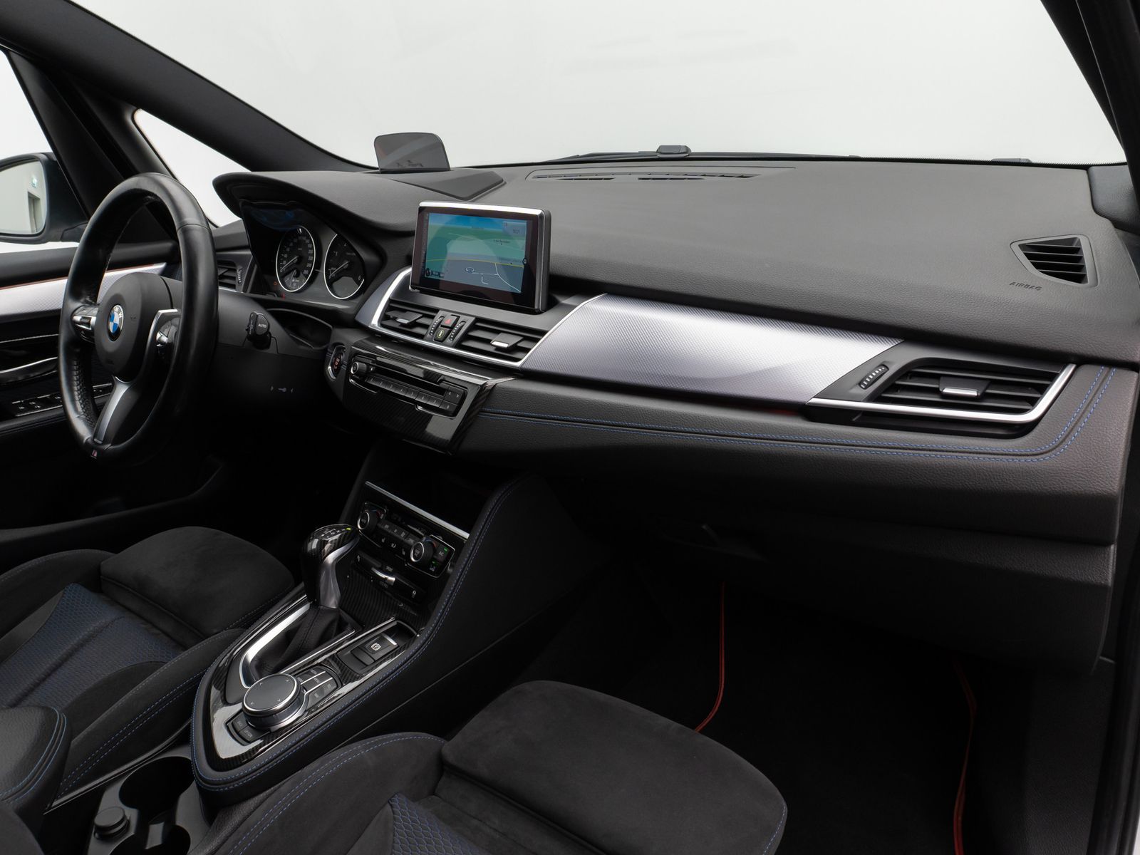 Fahrzeugabbildung BMW 218d Gran Tourer M Sport Kamera HUD AHK Stop&Go