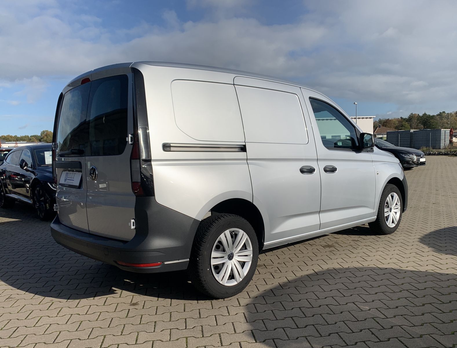 Fahrzeugabbildung Volkswagen Caddy 2.0*Cargo*Klimaautomatik*PDC*DAB+*SHZ*