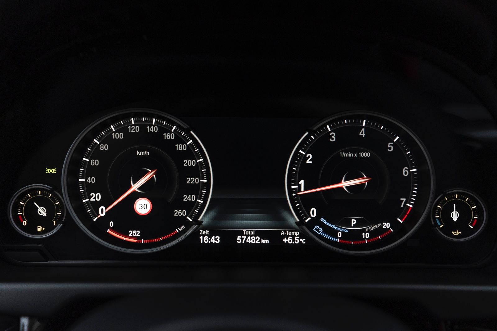 Fahrzeugabbildung BMW X6 xDrive50i M-Sportpaket 360° HUD H&K LED SOFT