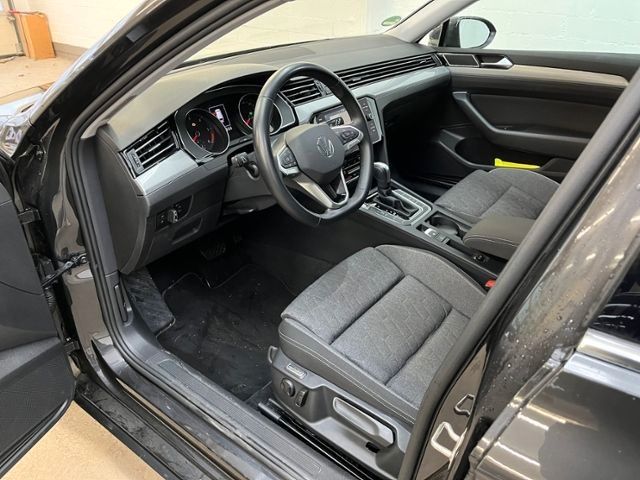 Fahrzeugabbildung Volkswagen Passat Variant Business