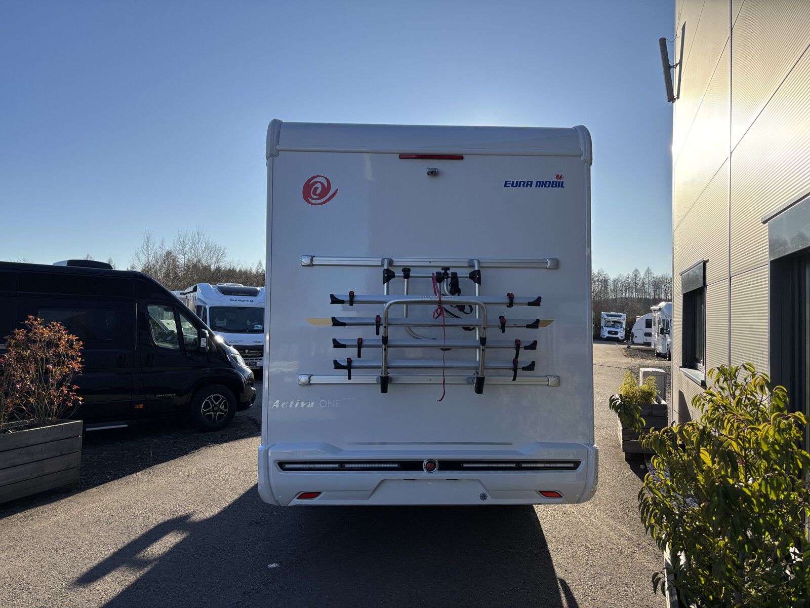 Fahrzeugabbildung Eura Mobil Activa One AO 690 HB Travel-Paket/Mark./Lithium.