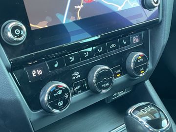 Skoda Octavia Combi III 2.0 TDI DSG Soleil NAVI ALU