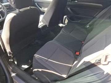 Volkswagen Passat Variant - 8