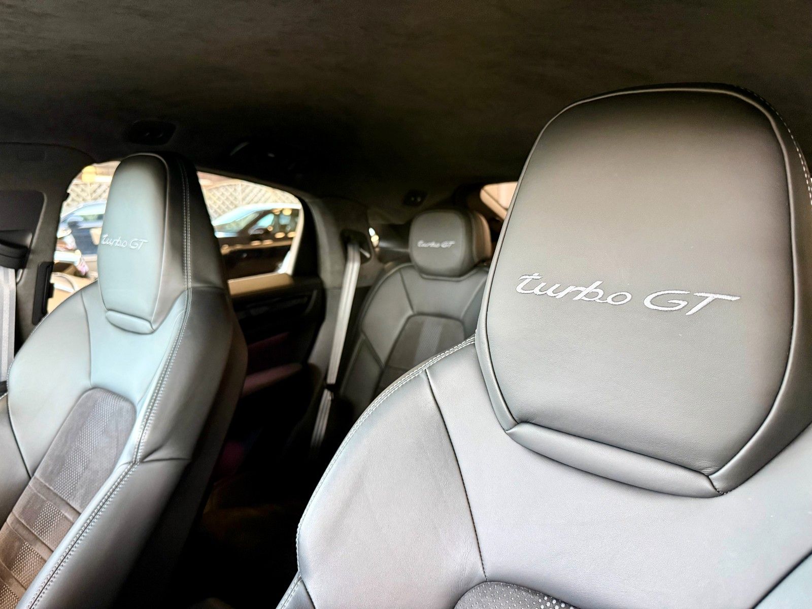 Fahrzeugabbildung Porsche Cayenne Turbo GT ACC / HeadUp / 22Zoll / Keyless