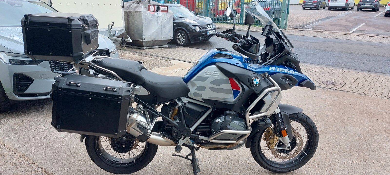 Fahrzeugabbildung BMW R 1250 GS ADV  HP Voll inkl 3 Koffer + Zub