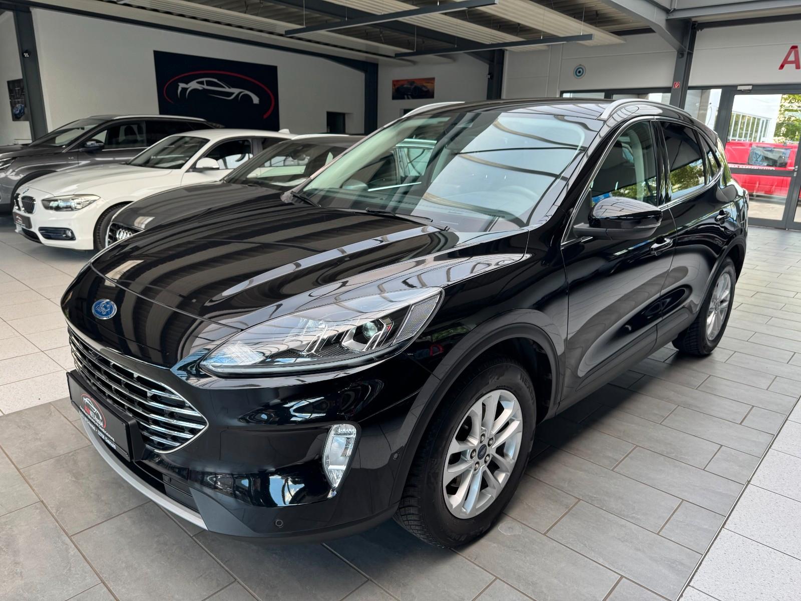 Ford Kuga Titanium / Navi / Klimaautomatik