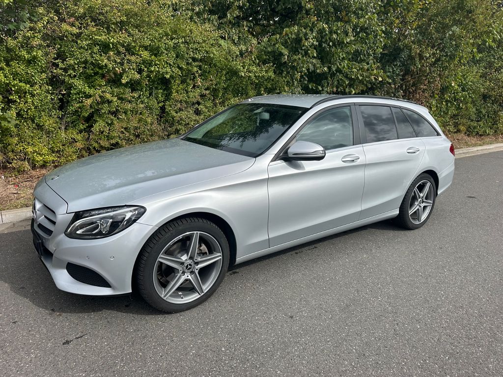 Image of Mercedes-Benz C 220