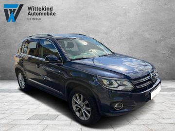 Volkswagen Tiguan - 1