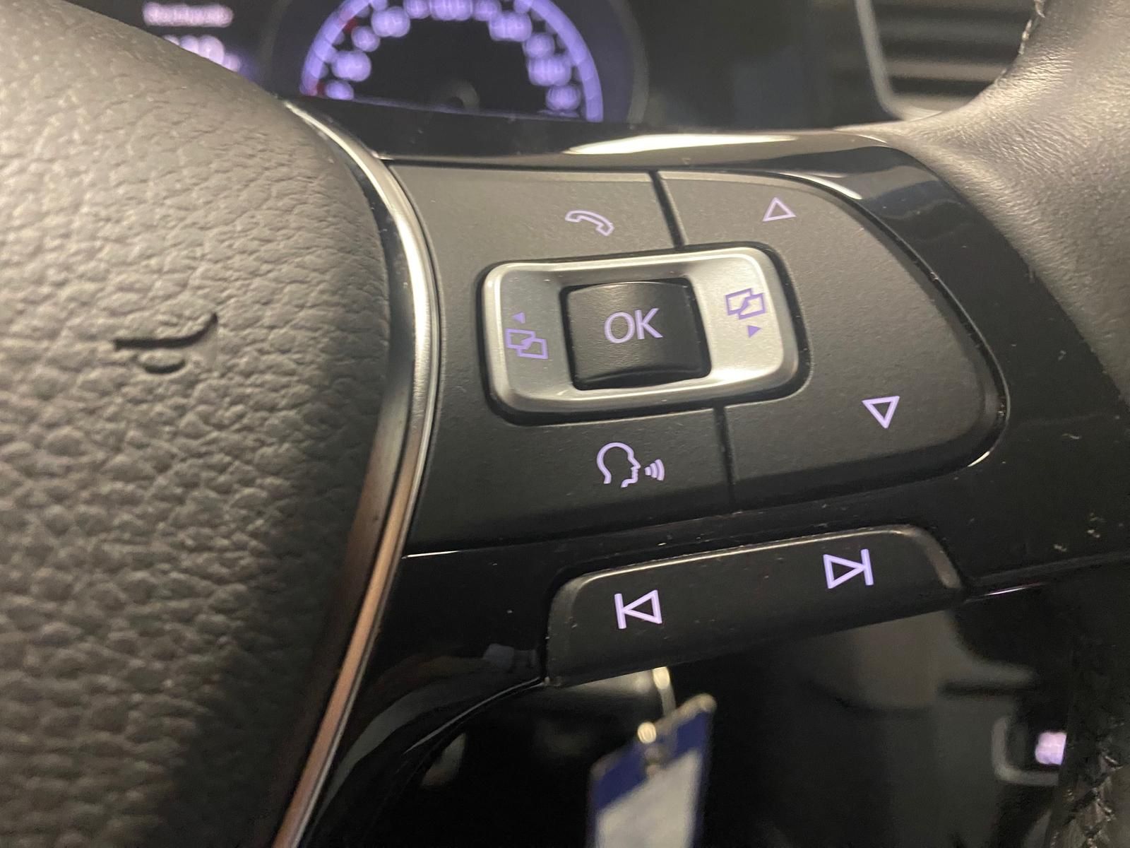Fahrzeugabbildung Volkswagen Golf 2.0 TDI Allstar BMT KLIMA+NAVI+SITZHEIZ+PDC
