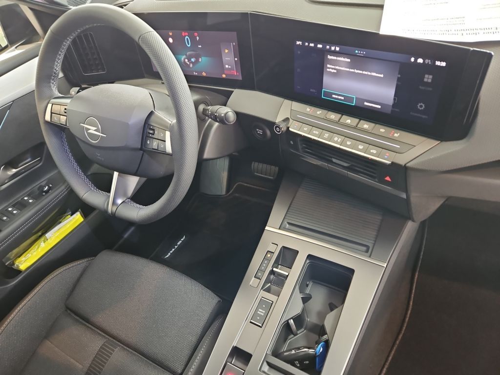 Fahrzeugabbildung Opel Astra Hybrid 107 kW Ultimate (L)